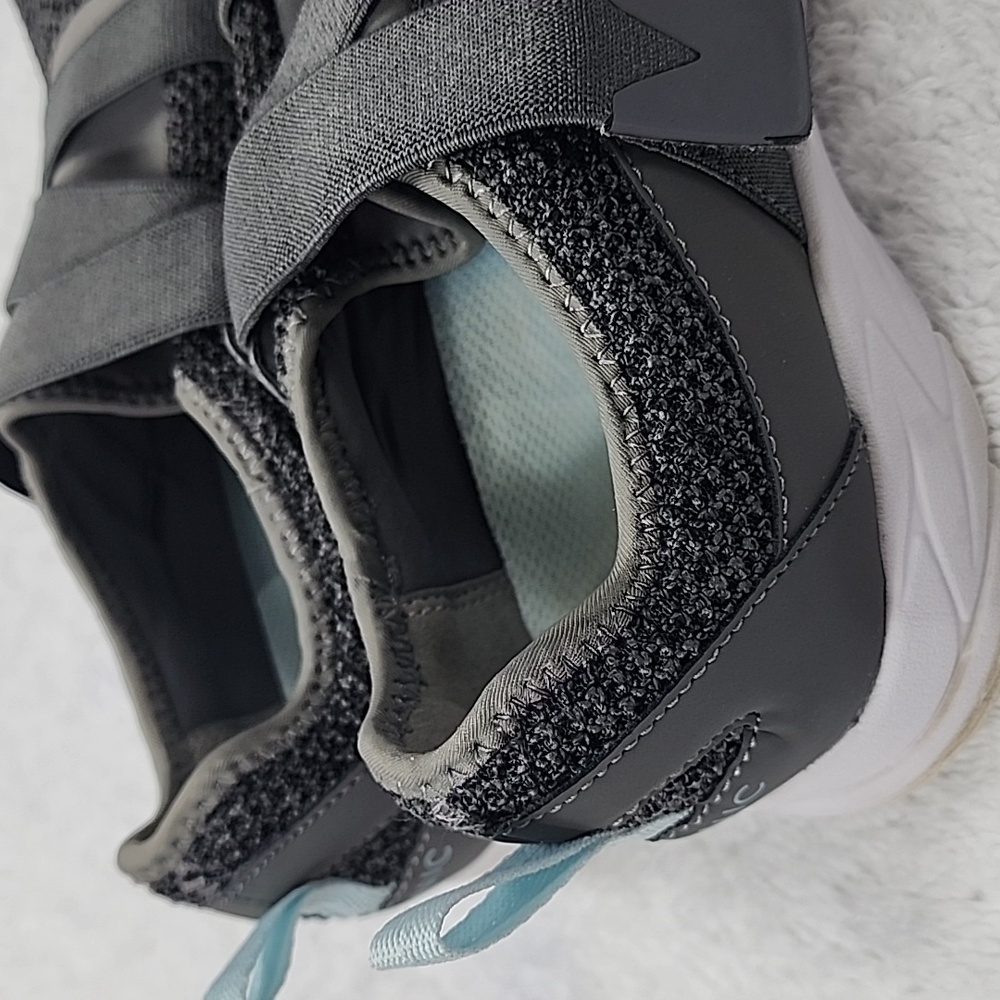 Vionic Brisk Aimmy Adjustable Strap Supportive Sn… - image 4